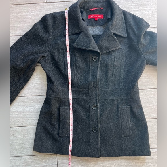 *SOLD* Anne Klein 100% Wool Coat - Picture 6 of 6